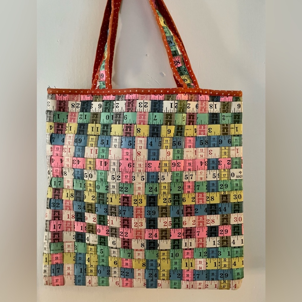 funky/creative sewing measuring tape tote bag (lined)